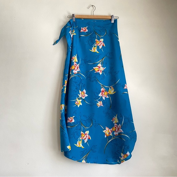 turquoise wrap around cover-up - Picture 3 of 5